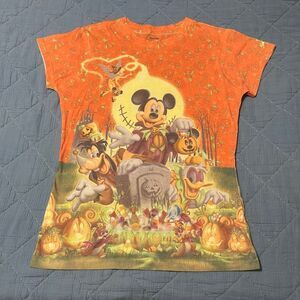Disney Halloween Mickey & Friends Graphic T-Shirt – Size Large